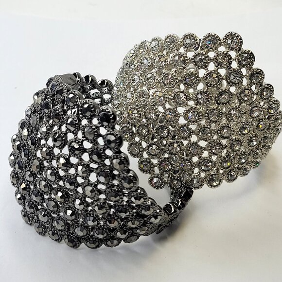 Dazzling Silver Cuff Bracelet Bangle - Picture 16 of 16